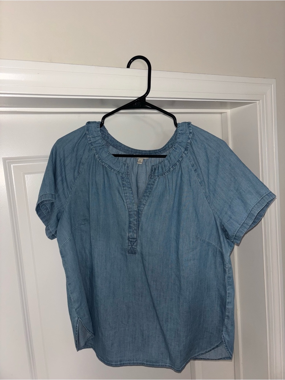 Talbots Light Blue Chambray Short Sleeve Peasant Top
